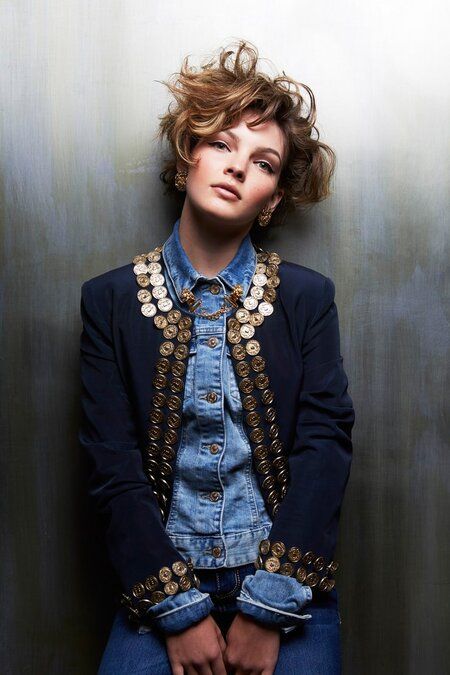 Camren-Bicondova 10.jpg