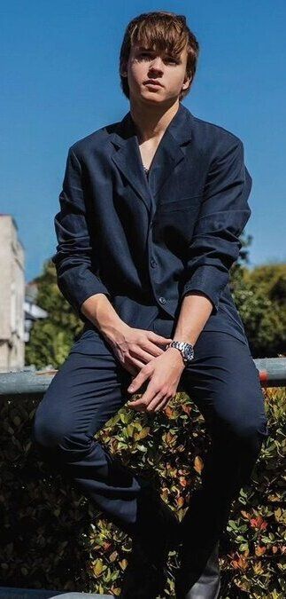 Max Abbott-Robinson 25.jpg